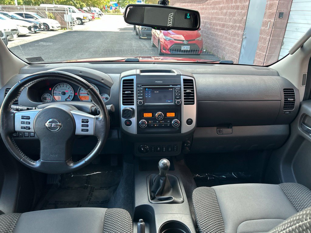Used 2018 Nissan Frontier PRO-4X AWD/4WD image 27