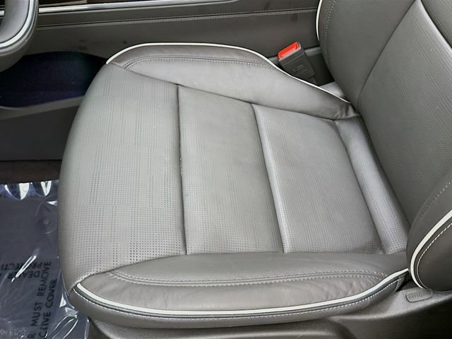 Used 2025 Cadillac Escalade Premium Luxury w/ Touring Package image 20