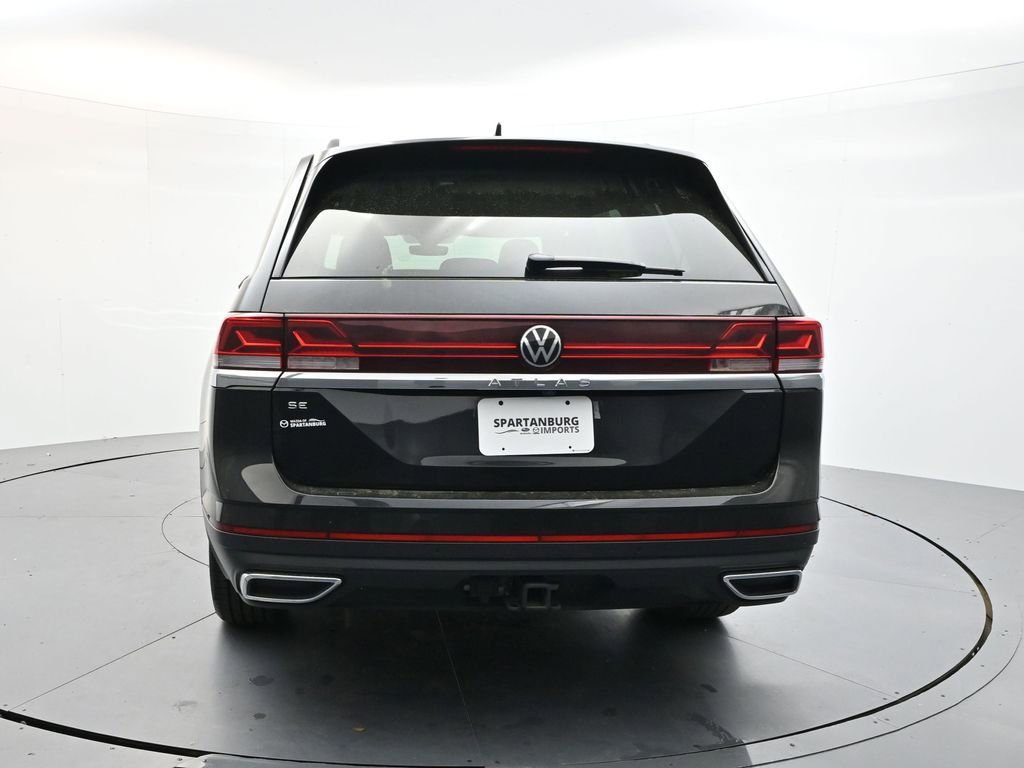 Used 2025 Volkswagen Atlas SE image 6