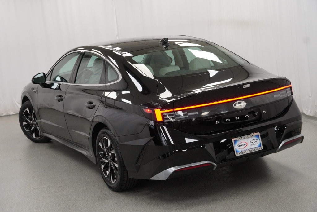 Used 2025 Hyundai Sonata SEL FWD image 19