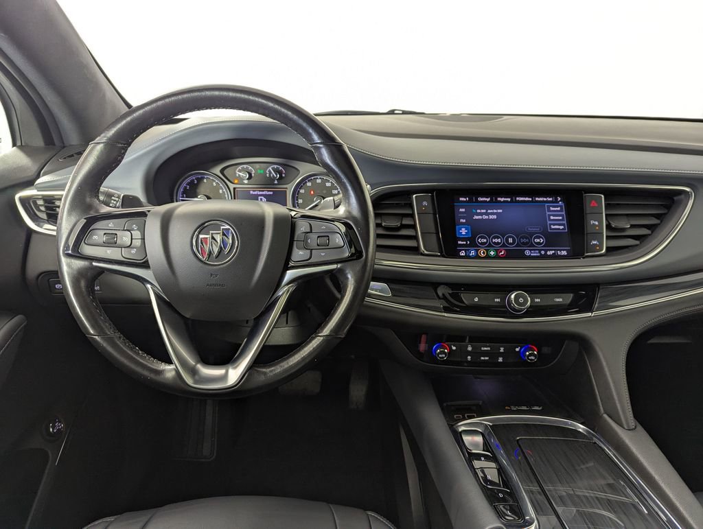 Used 2023 Buick Enclave Essence w/ Experience Buick Package FWD image 7