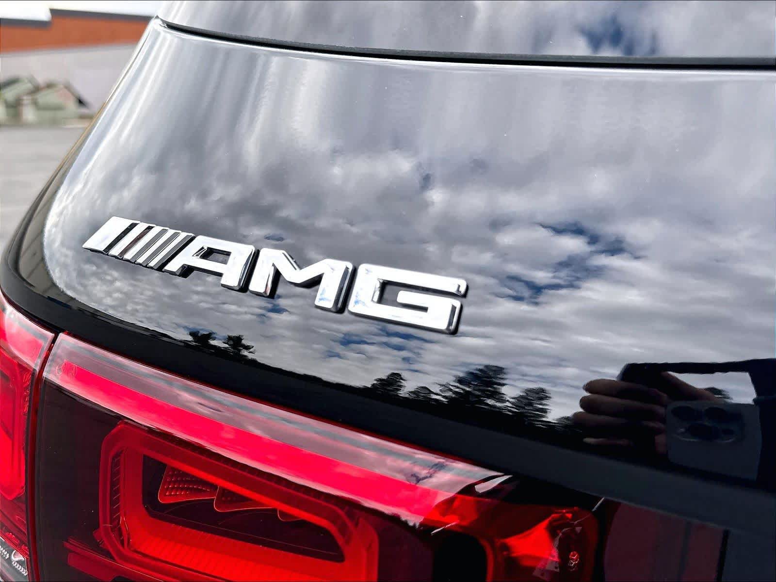 Used 2021 Mercedes-Benz GLB 35 AMG 4MATIC image 11