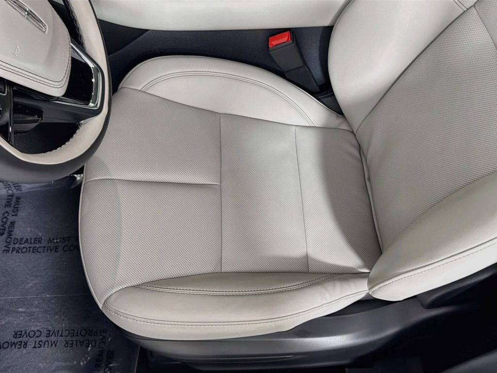 Used 2026 Lincoln Aviator 2WD image 18