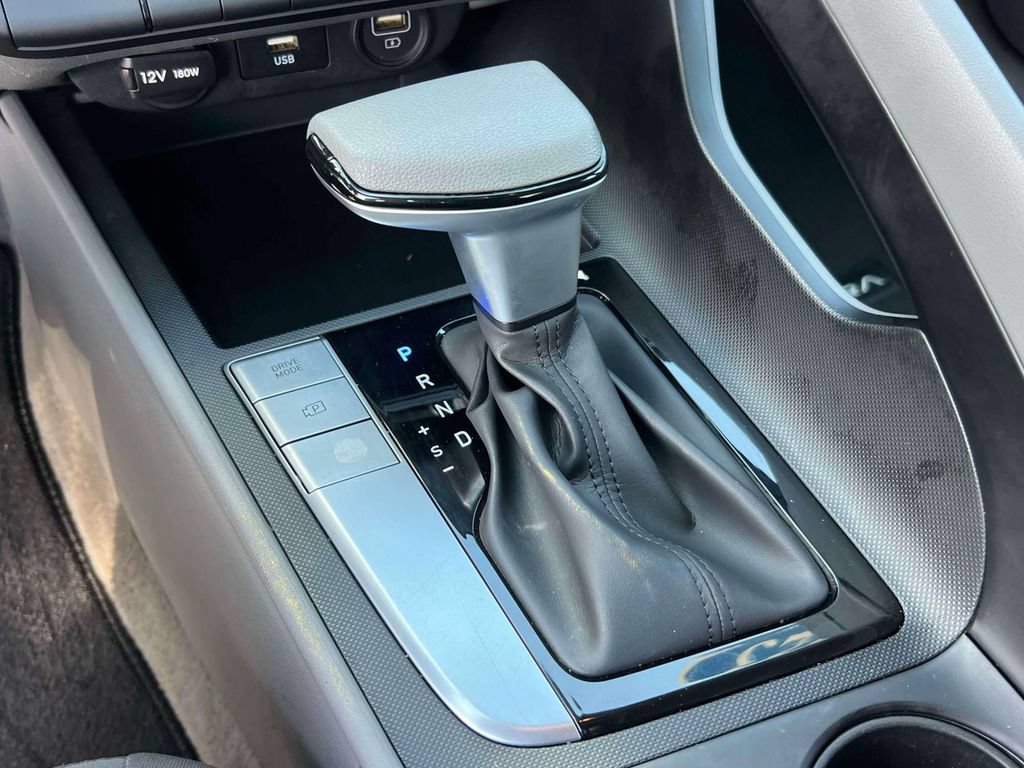 Certified 2023 Hyundai Elantra SEL FWD image 29