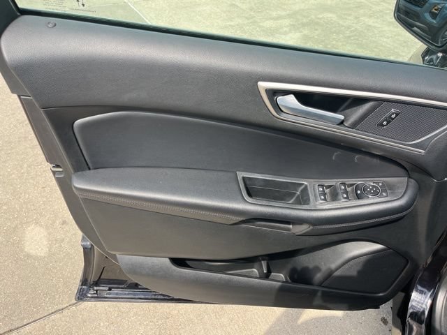 Used 2023 Ford Edge SEL AWD/4WD image 13