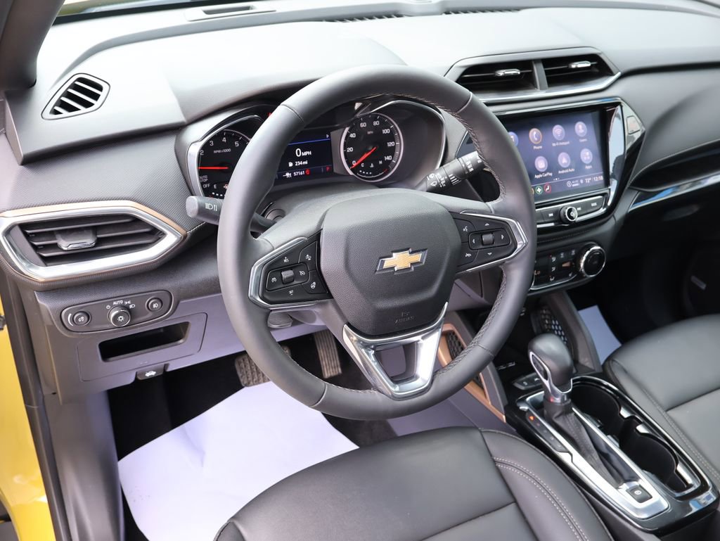 Used 2023 Chevrolet TrailBlazer ACTIV w/ Sun and Liftgate Package FWD image 24