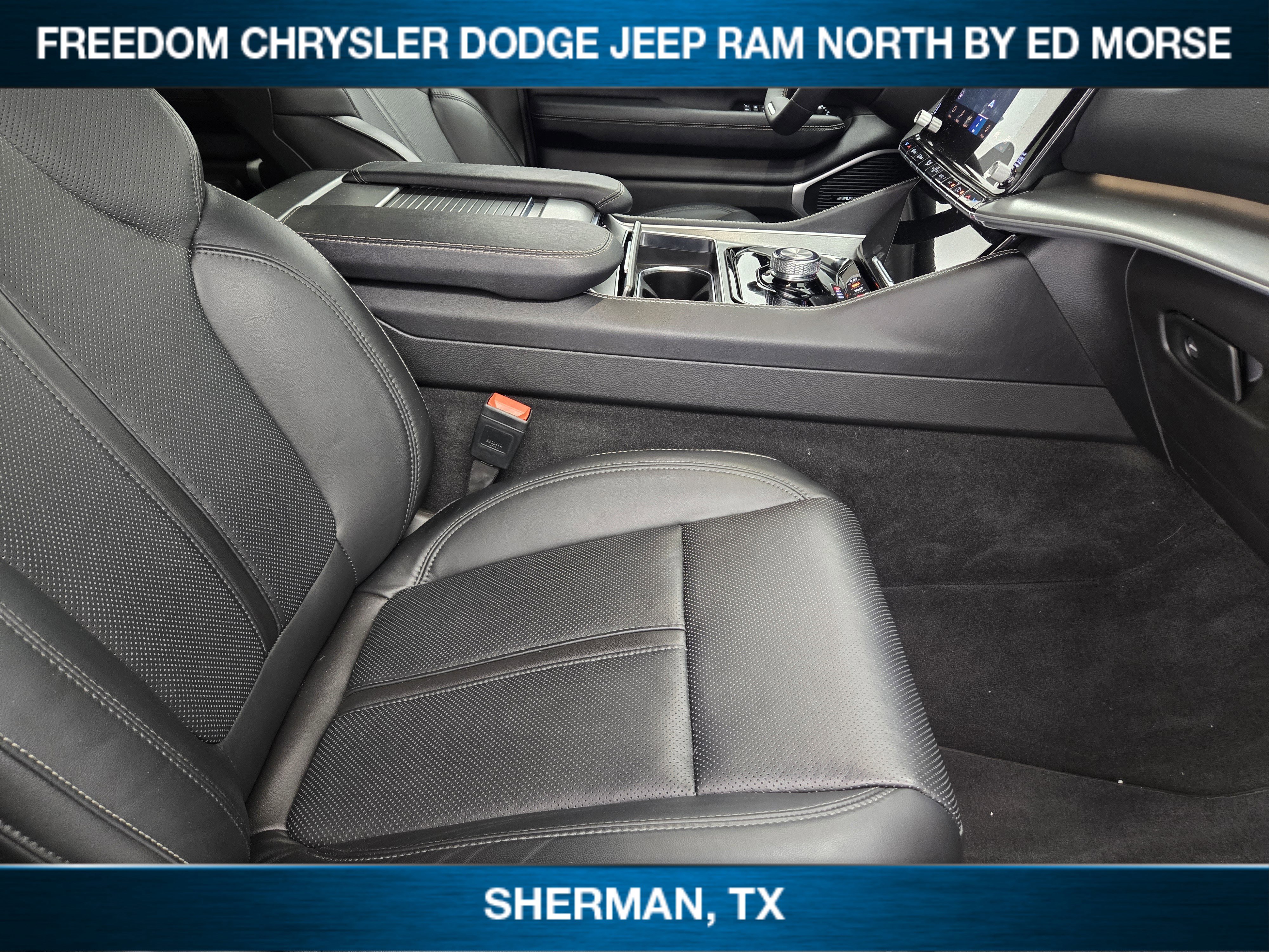 New 2025 Jeep Wagoneer 2WD image 10