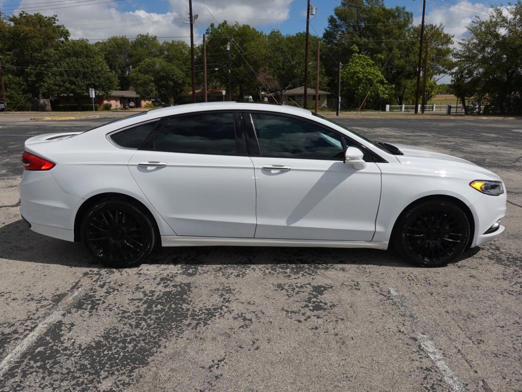 Used 2018 Ford Fusion Titanium image 8