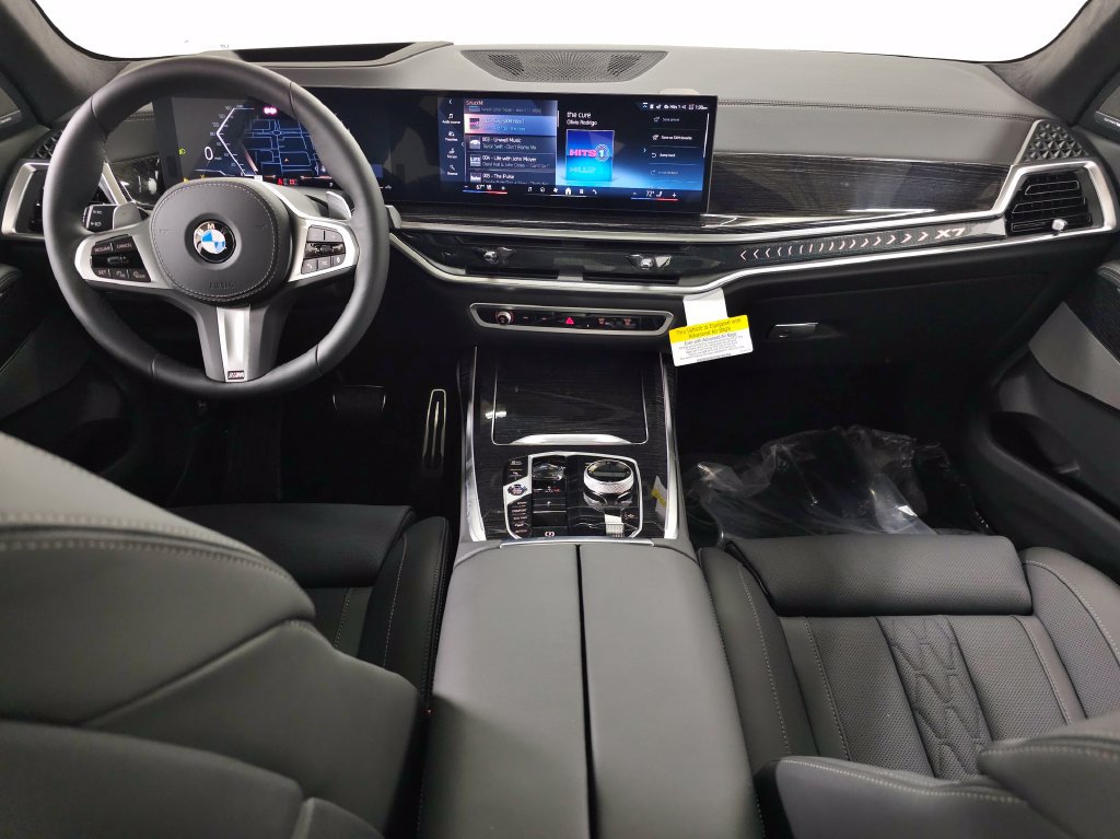 New 2027 BMW X7 xDrive40i w/ Executive Package AWD/4WD image 8