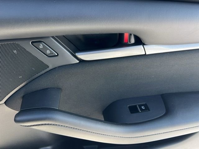 Used 2021 MAZDA MAZDA3 s image 31