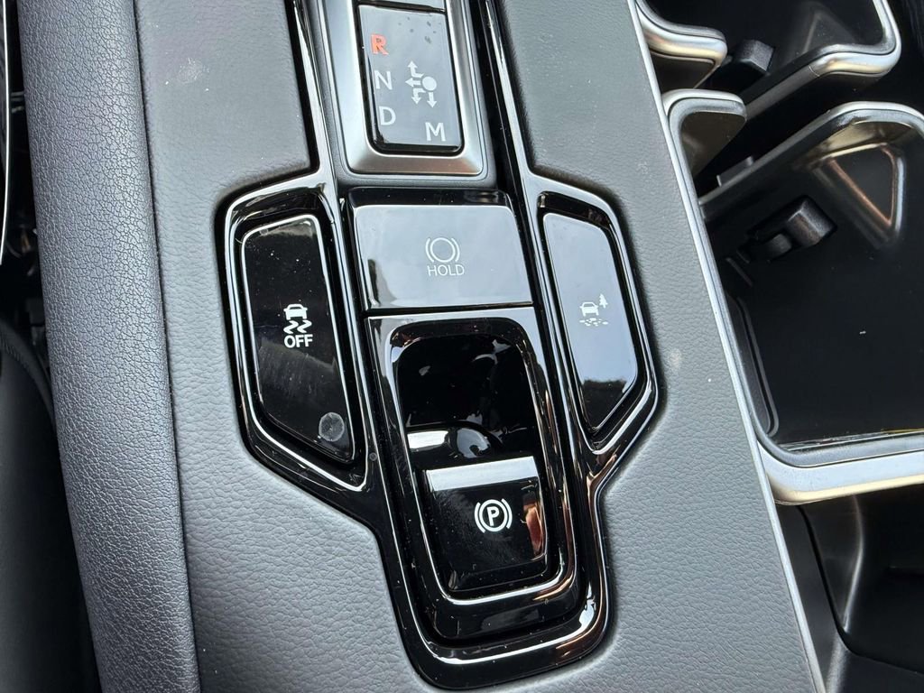 New 2026 Lexus TX 500h AWD image 18