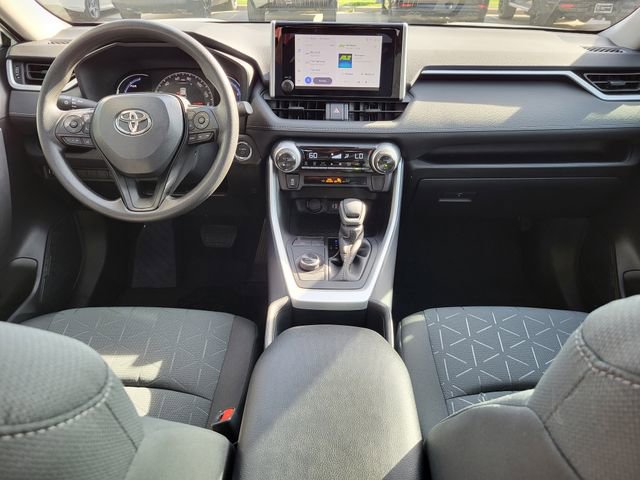 Used 2025 Toyota RAV4 XLE w/ Convenience Package image 2