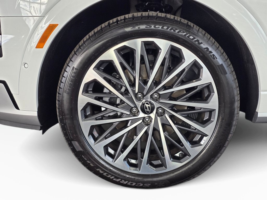 Used 2026 Hyundai Palisade Calligraphy AWD/4WD image 11