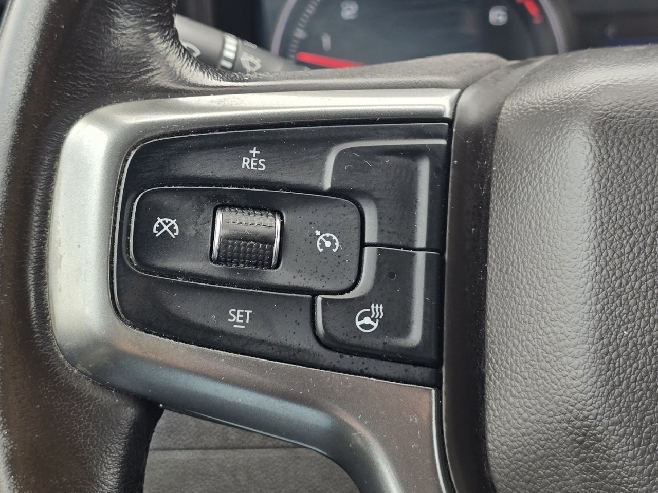 Used 2020 Chevrolet Silverado 1500 LT Trail Boss AWD/4WD image 32