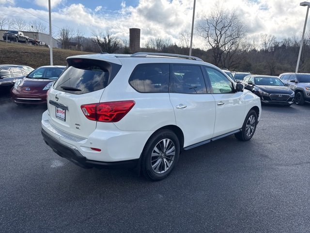 Used 2017 Nissan Pathfinder SL image 8