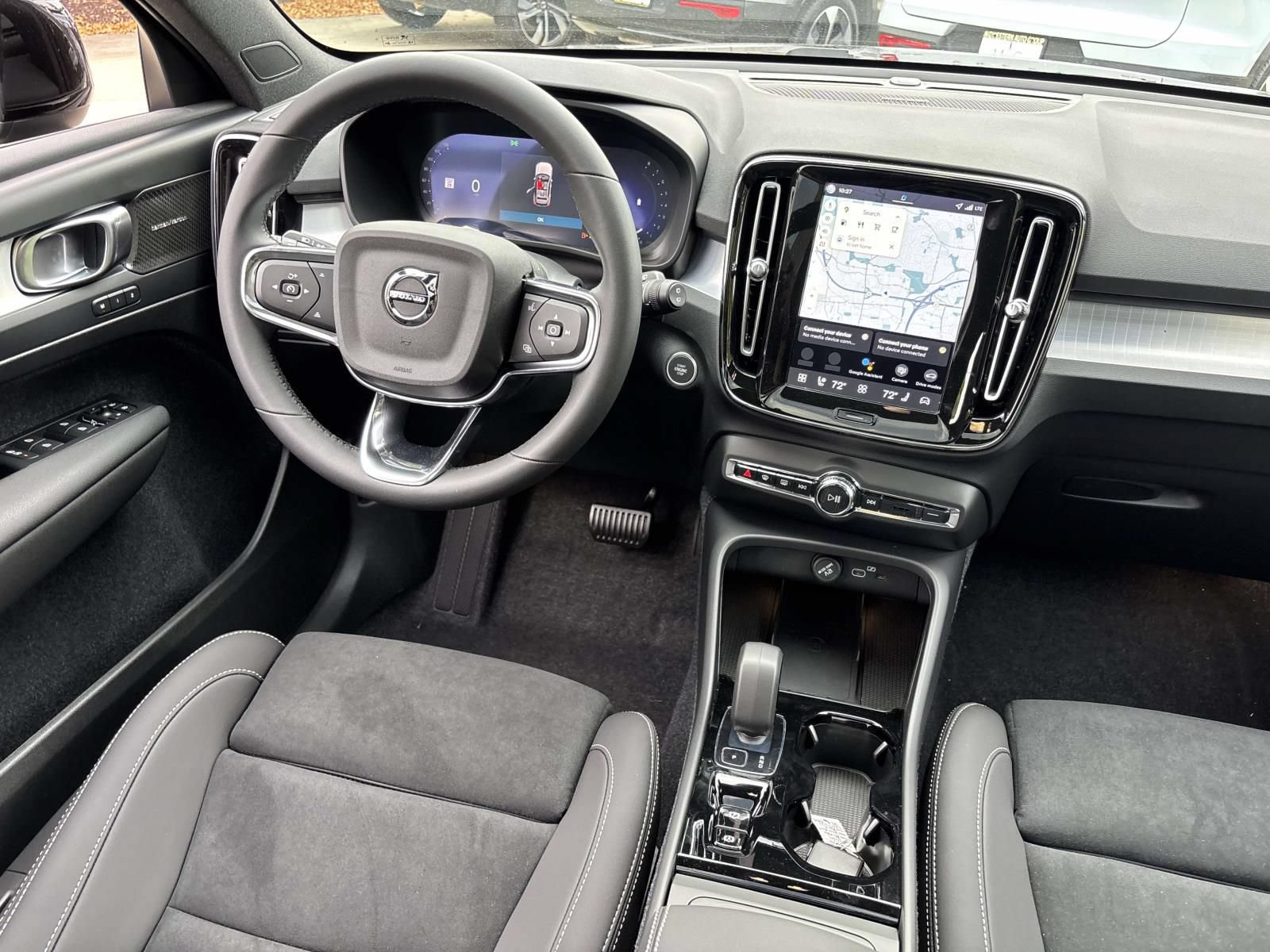 New 2026 Volvo XC40 B5 Ultra w/ Protection Package Premier AWD/4WD image 30