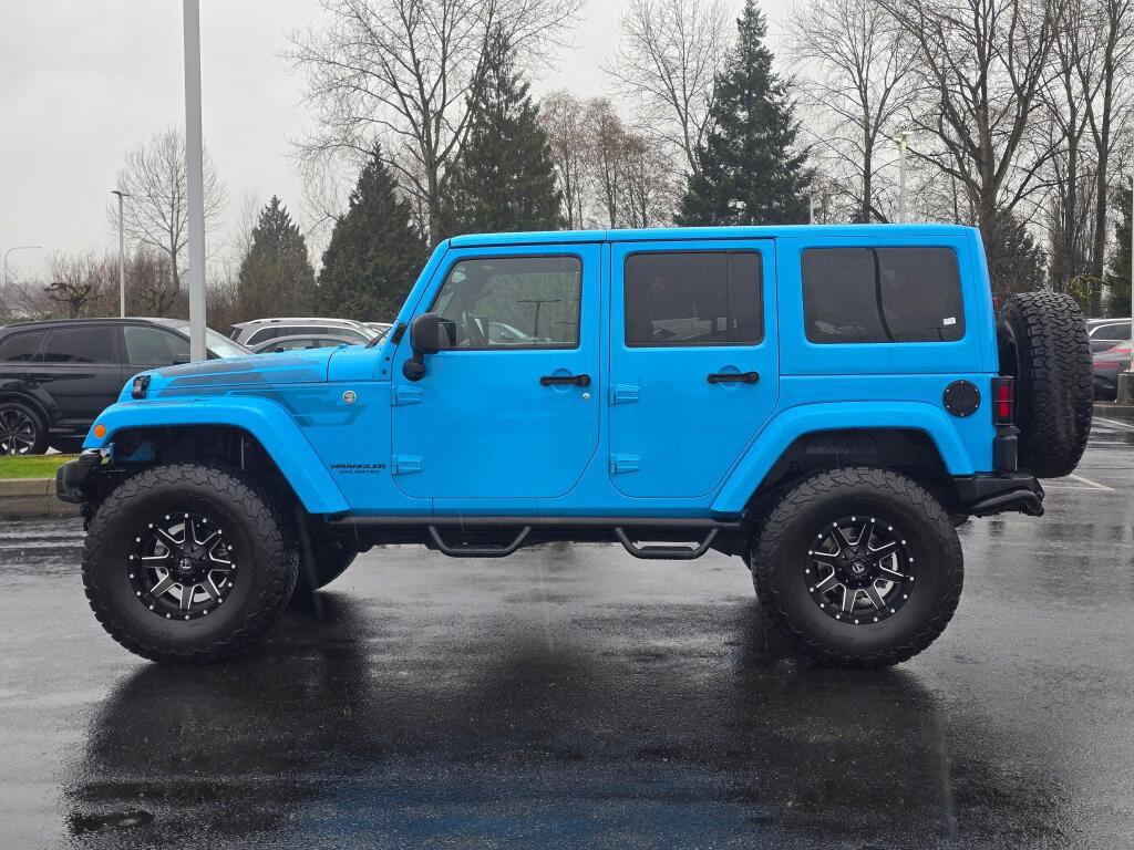 Used 2017 Jeep Wrangler Unlimited Sahara AWD/4WD image 4