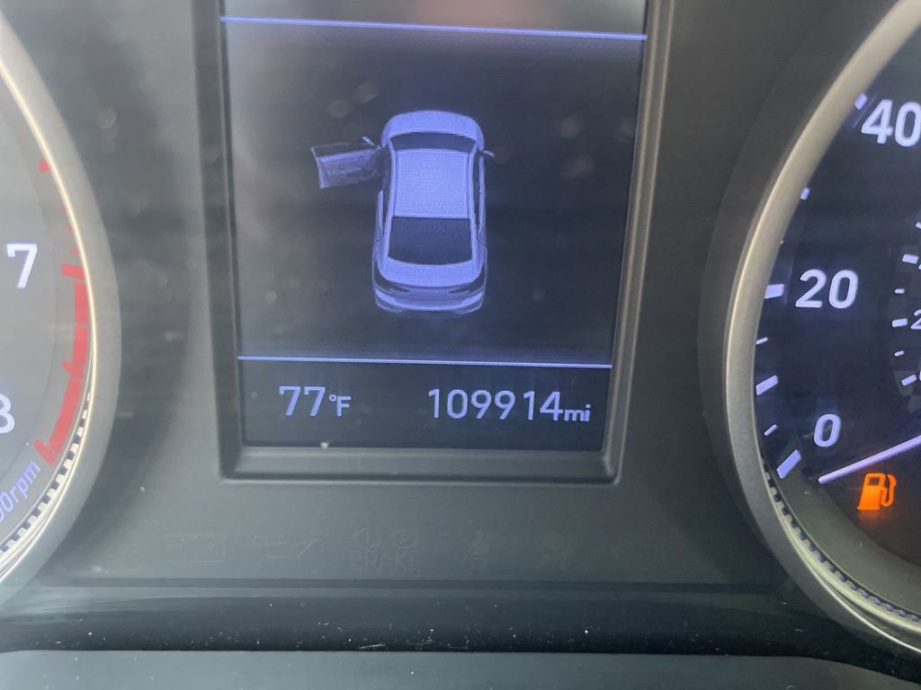 Used 2020 Hyundai Elantra SEL image 17