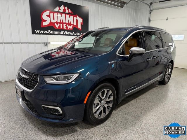 Used 2023 Chrysler Pacifica Pinnacle