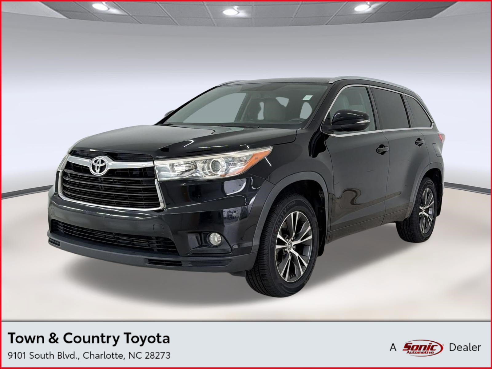 Used 2016 Toyota Highlander XLE AWD/4WD image 1