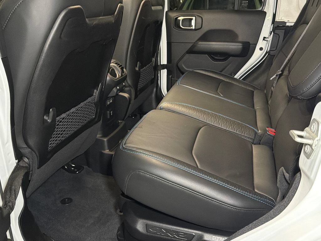 Used 2024 Jeep Wrangler High Altitude AWD/4WD image 19