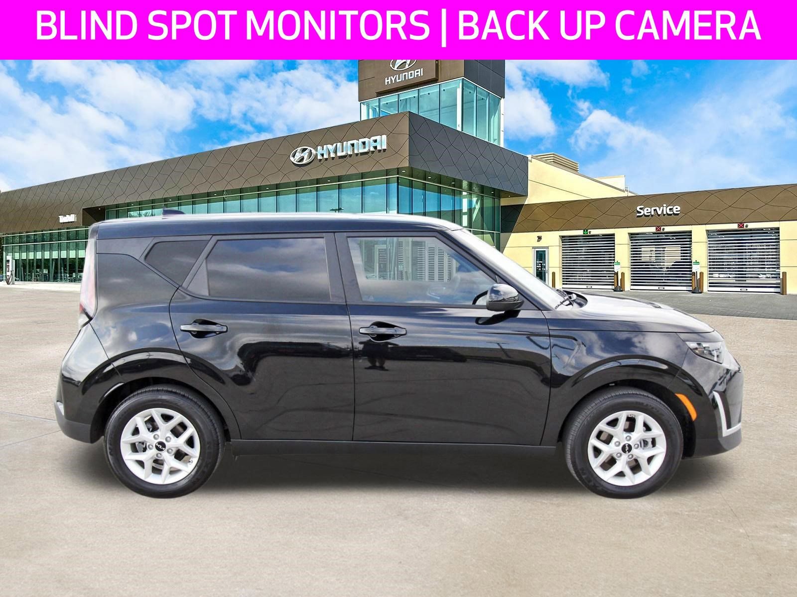 Used 2025 Kia Soul S FWD image 4