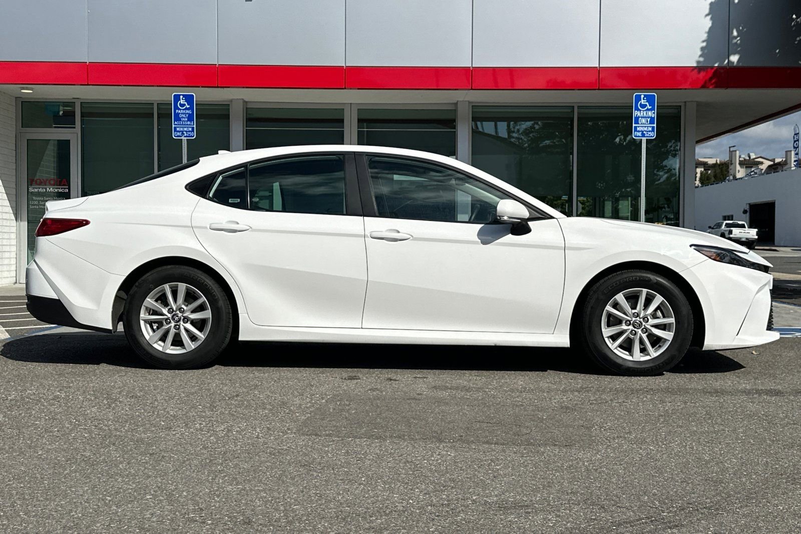 Certified 2025 Toyota Camry LE FWD image 3