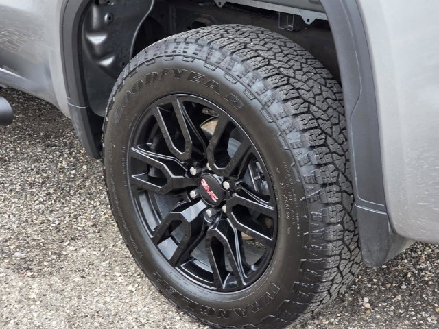 Used 2026 GMC Sierra 1500 Elevation w/ Elevation Select Package AWD/4WD image 8