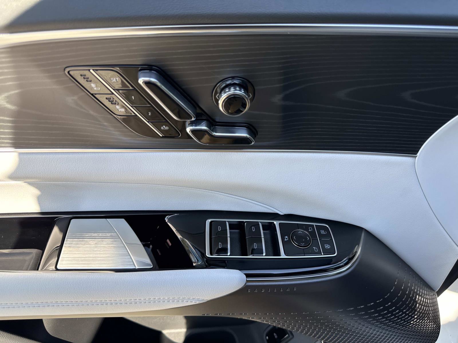 New 2026 Cadillac Lyriq Luxury image 20