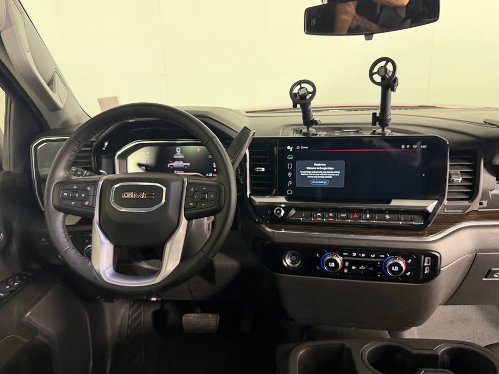 Used 2024 GMC Sierra 1500 Elevation w/ X31 Off-Road Package AWD/4WD image 13
