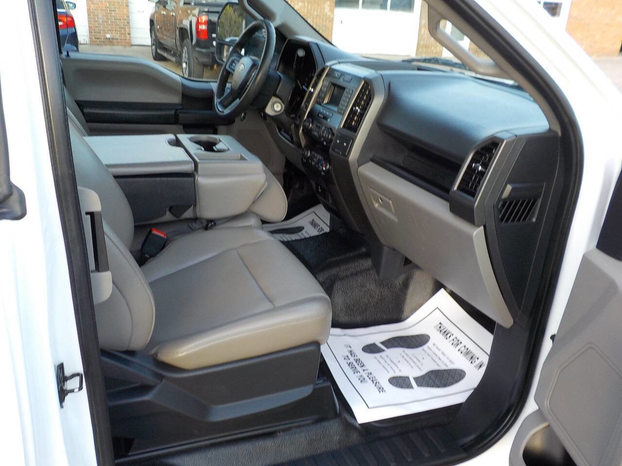 Used 2022 Ford F250 XL w/ Power Equipment Group image 24