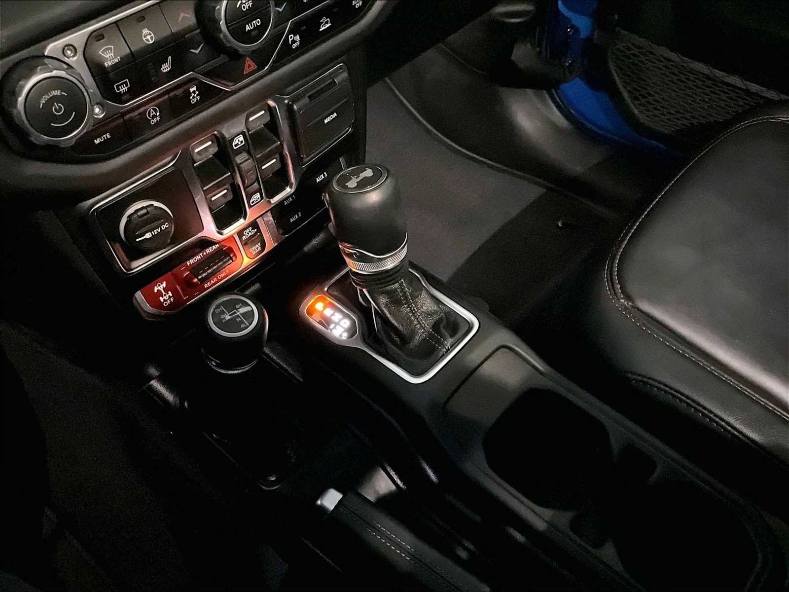 Used 2024 Jeep Wrangler Unlimited Rubicon AWD/4WD image 20
