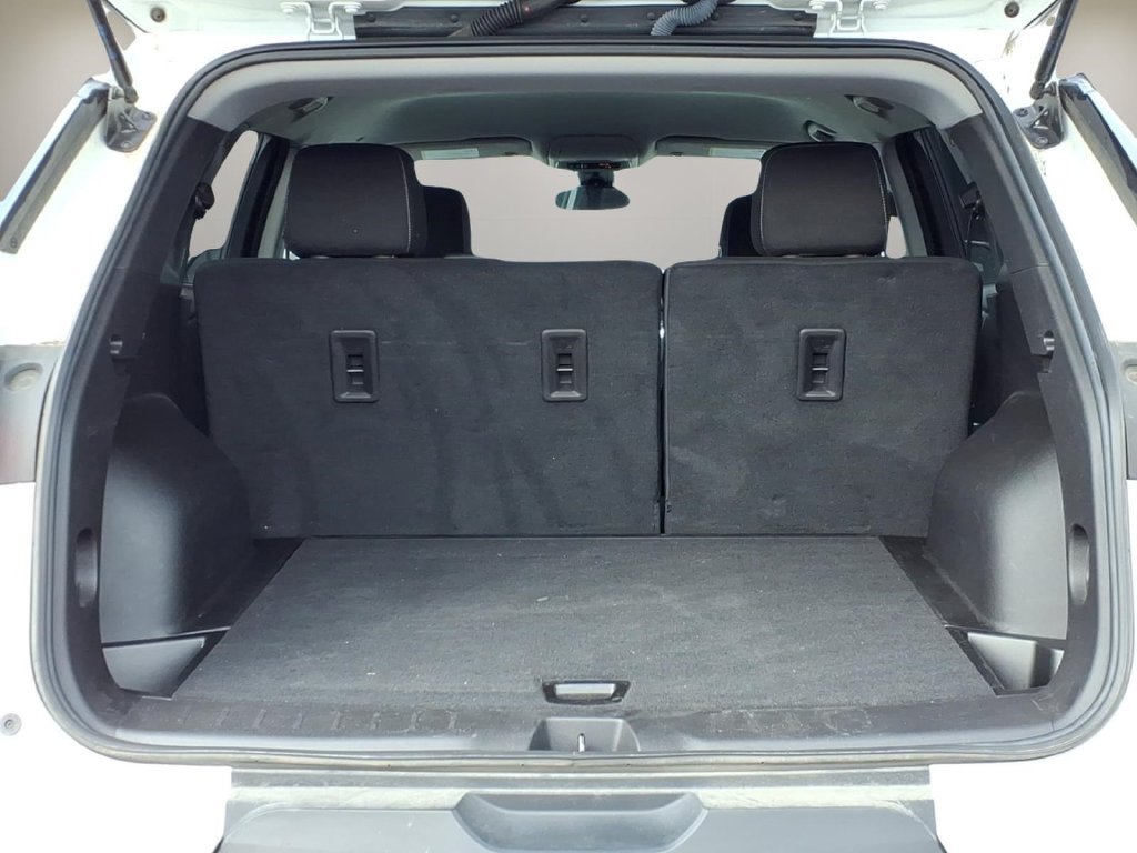 Certified 2025 Chevrolet Blazer LT w/ Driver Confidence Package FWD image 27