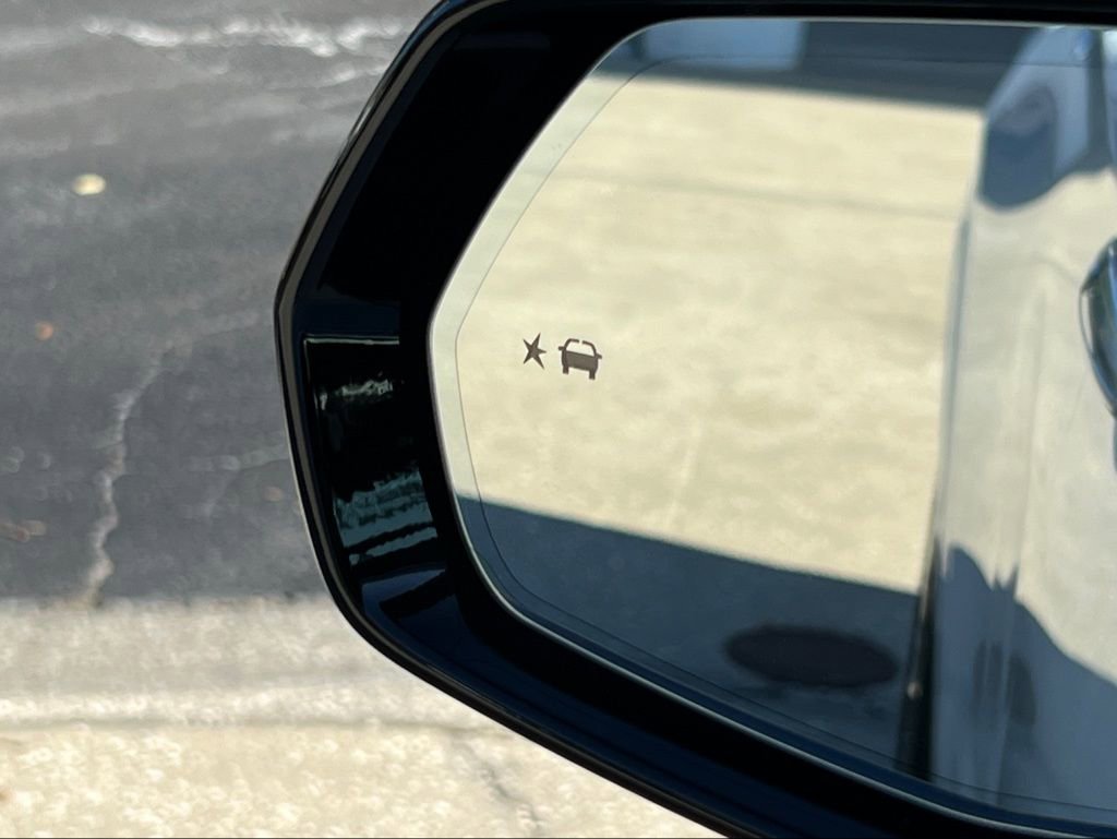 Used 2022 Cadillac XT6 Premium Luxury image 35