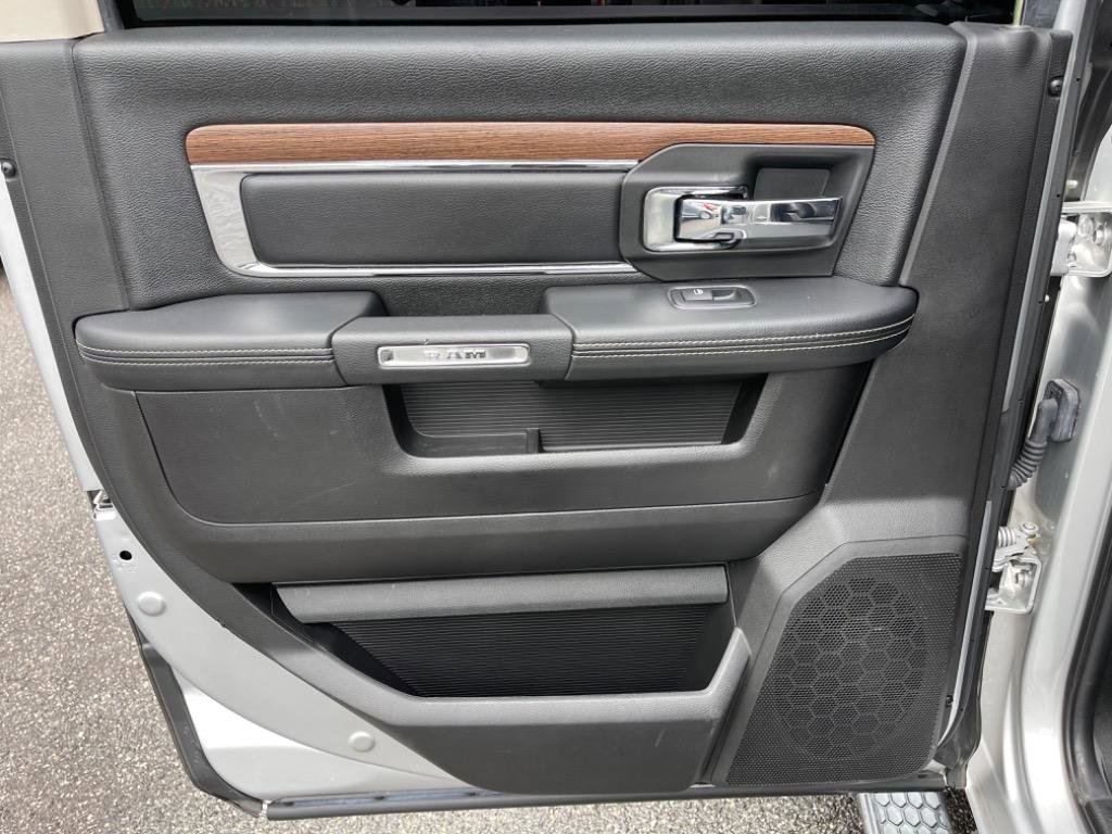 Used 2017 RAM 2500 Laramie w/ Snow Chief Group image 35