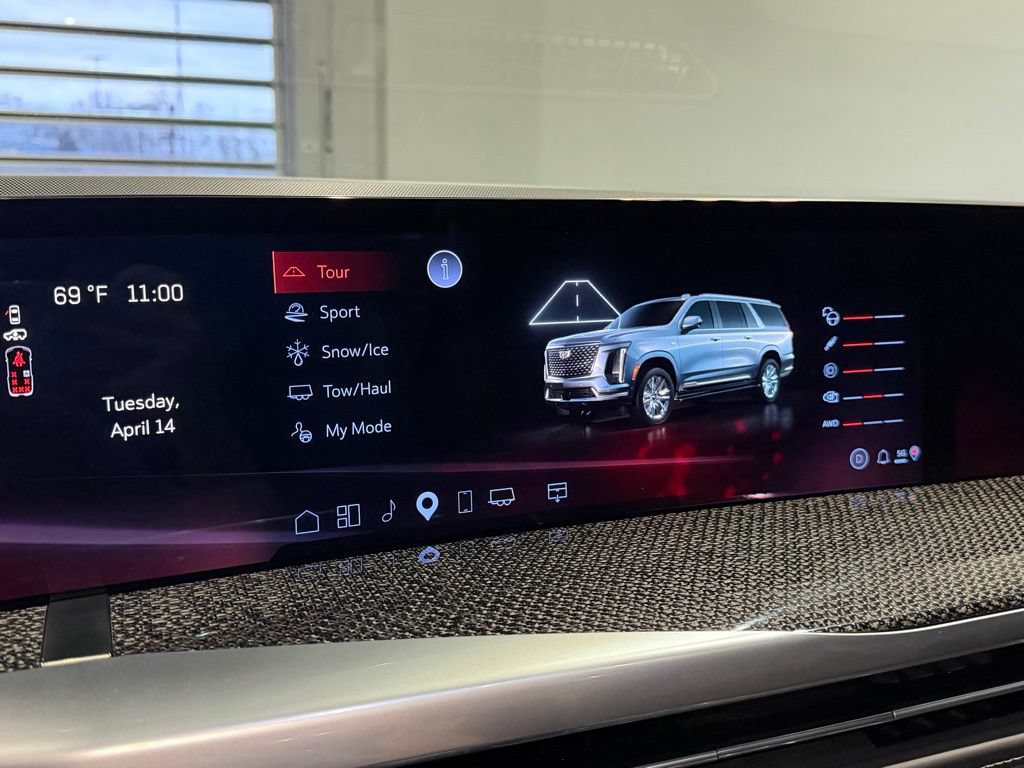 Used 2026 Cadillac Escalade ESV V AWD/4WD image 37