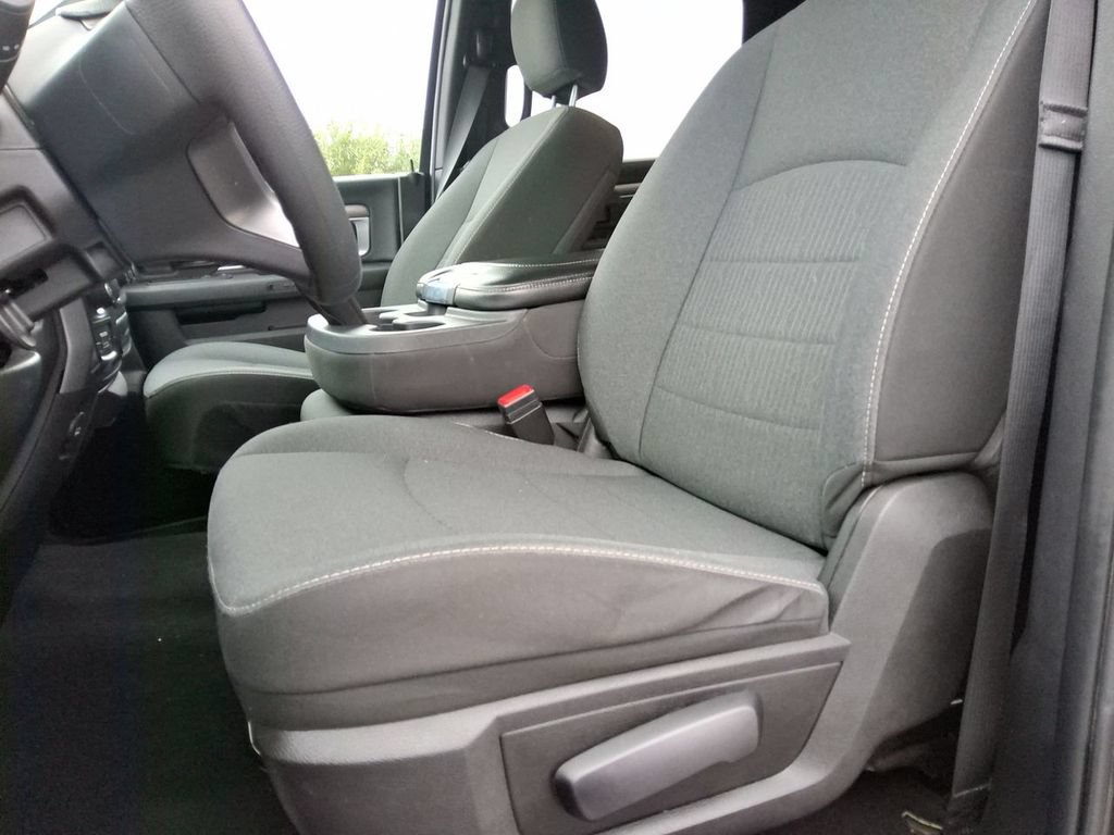 Certified 2024 RAM 1500 Warlock AWD/4WD image 12