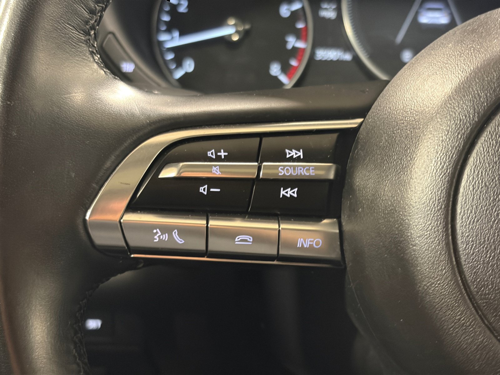 Used 2021 MAZDA CX-30 AWD 2.5 S w/ Premium Package image 18