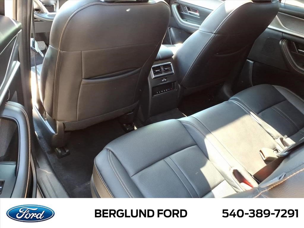 Used 2024 MAZDA CX-90 3.3 Turbo w/ Preferred Plus AWD/4WD image 17