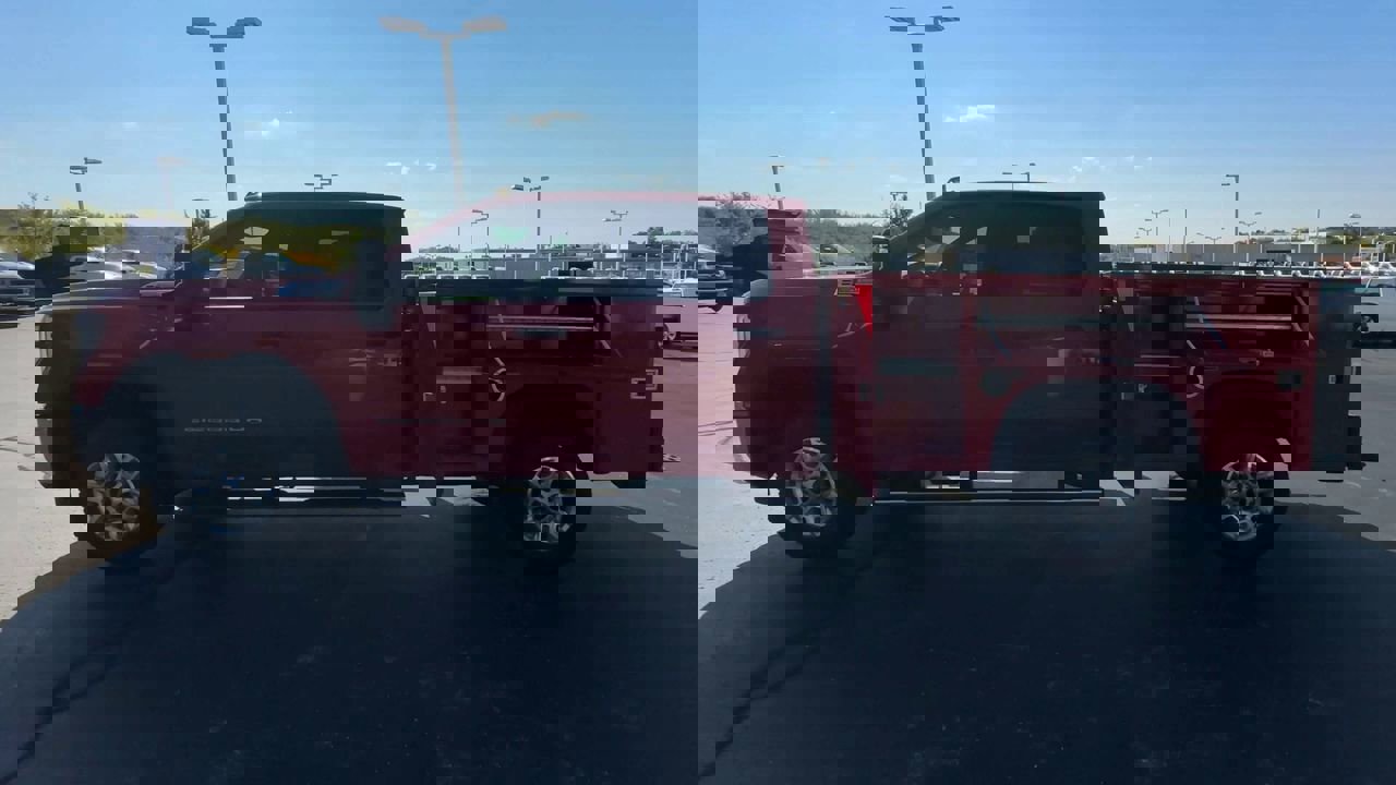 Certified 2024 GMC Sierra 2500 Pro w/ Convenience Package image 5