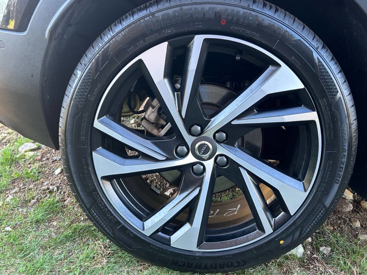 Used 2021 Volvo XC40 T5 R-Design w/ Advanced Package AWD/4WD image 18