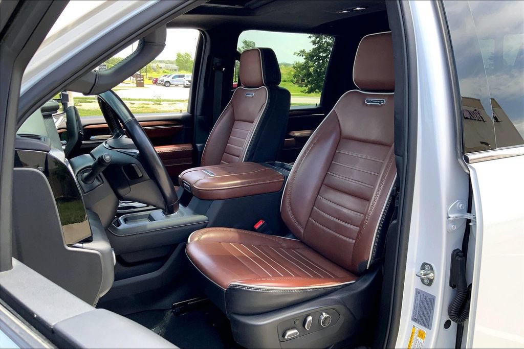 Used 2024 GMC Sierra 2500 Denali Ultimate w/ Max Trailering Package AWD/4WD image 25