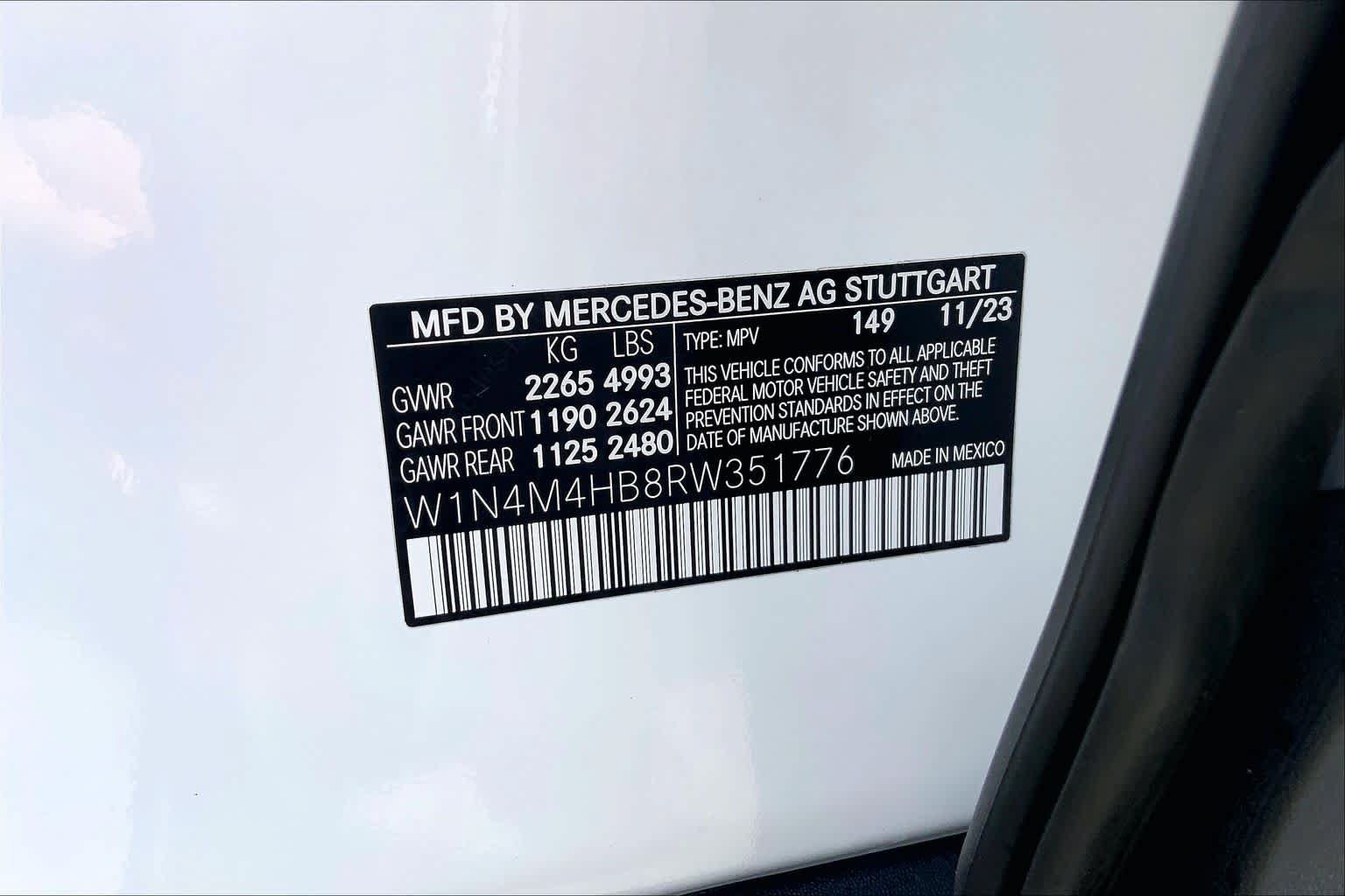 Used 2024 Mercedes-Benz GLB 250 4MATIC image 37