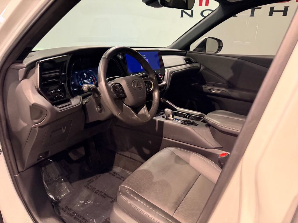 Used 2024 Lexus TX 350 AWD w/ Captains Chair Package image 15