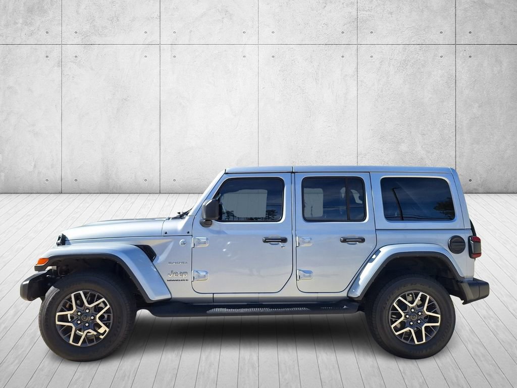 Used 2024 Jeep Wrangler Sahara image 2