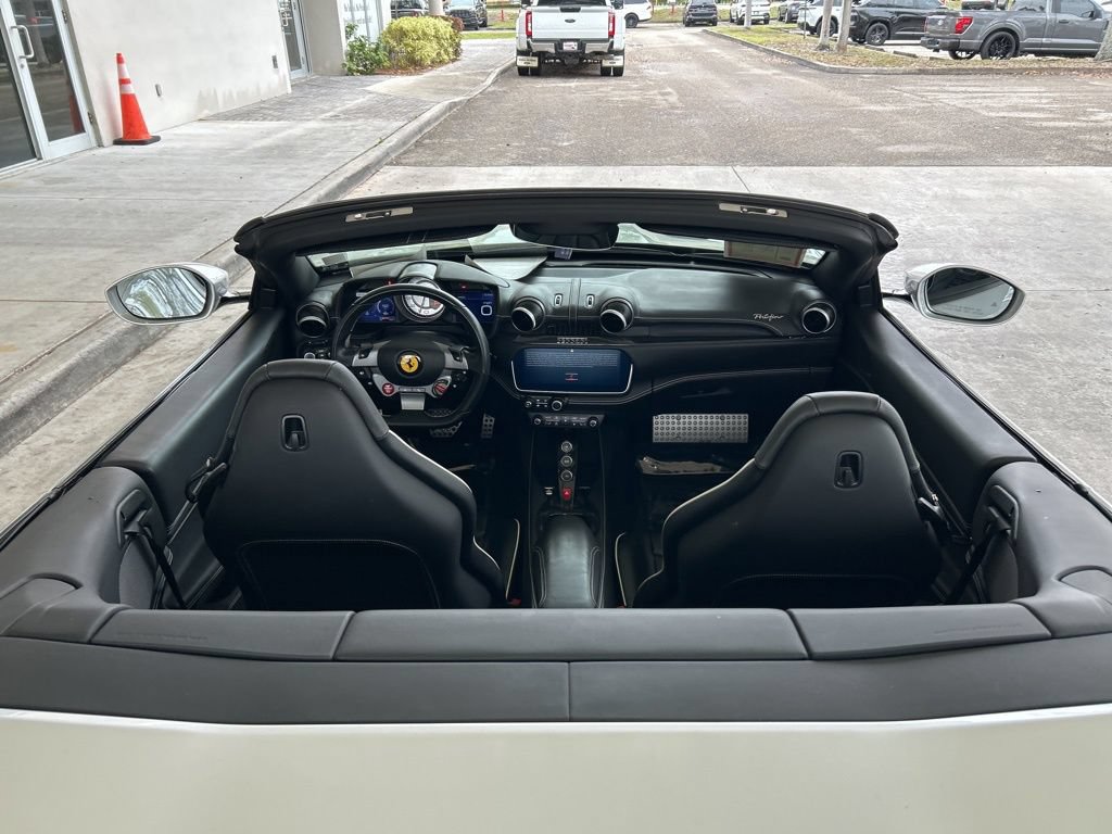 Used 2019 Ferrari Portofino RWD image 10