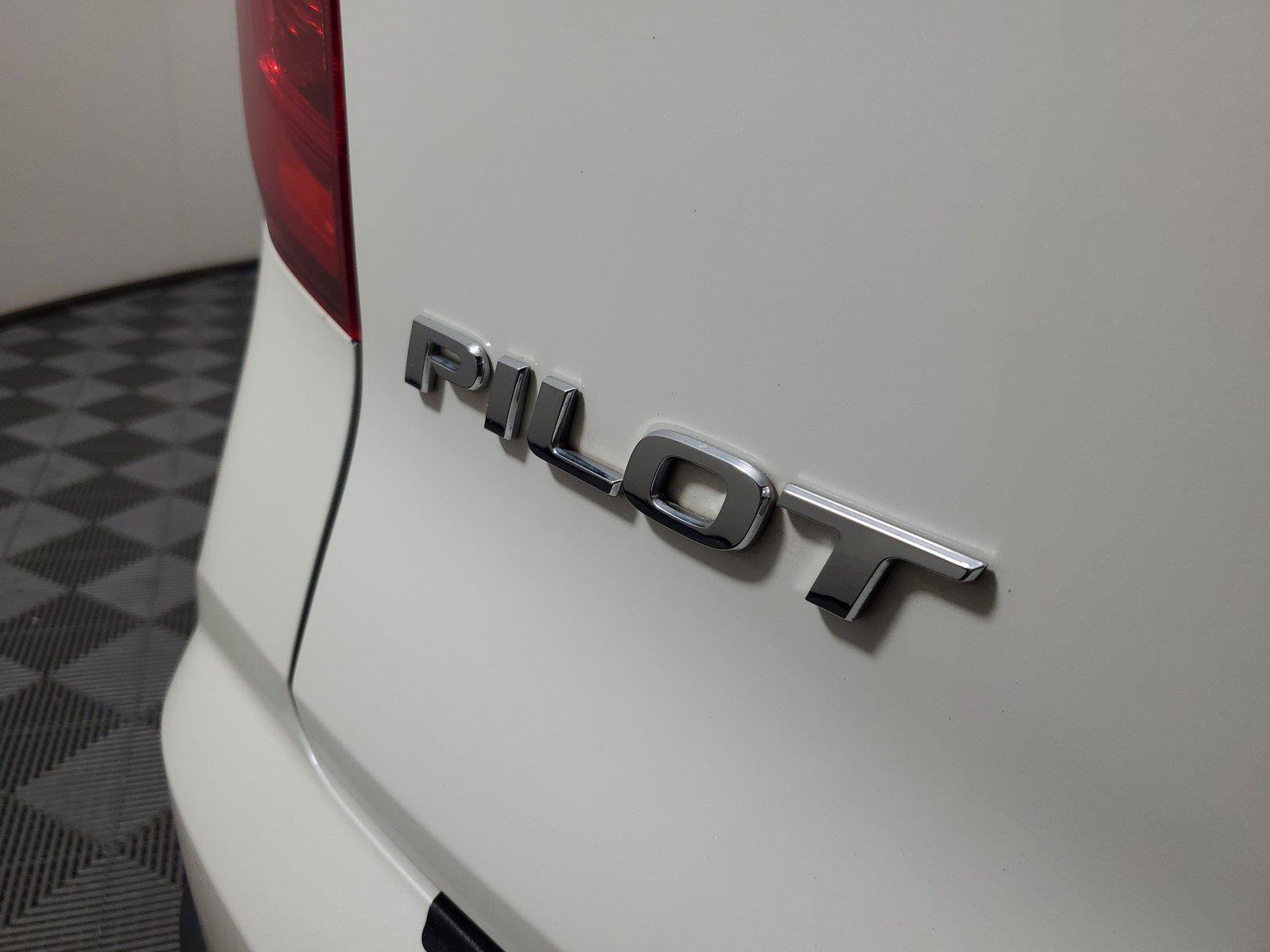 Used 2017 Honda Pilot Elite image 8