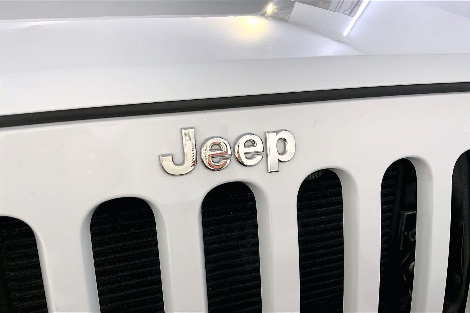 Used 2017 Jeep Wrangler Sport w/ Quick Order Package 24S AWD/4WD image 33