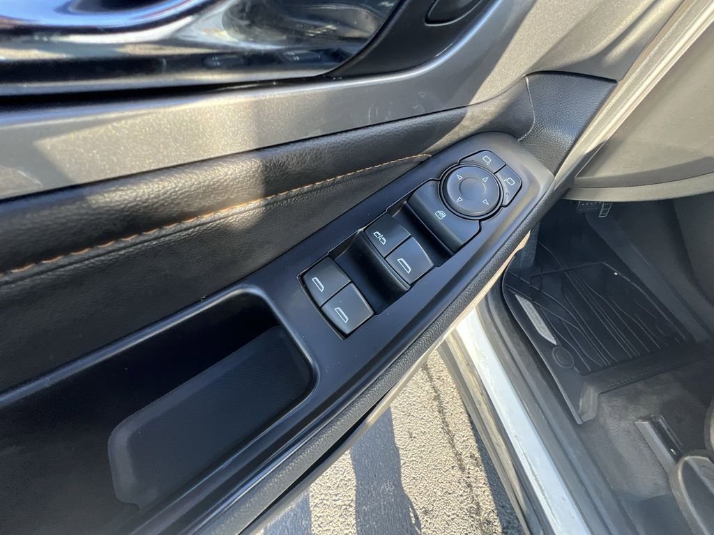 Used 2019 Chevrolet Traverse RS w/ LPO, Floor Liner Package image 24