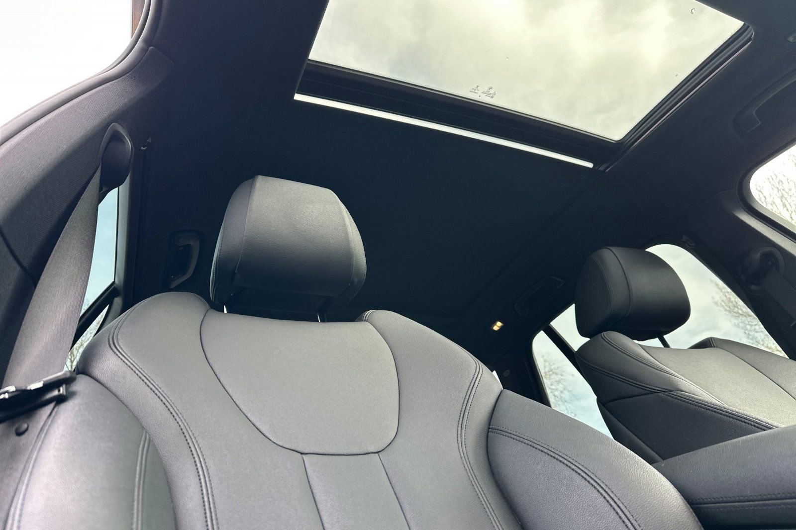 Used 2022 BMW X5 xDrive40i w/ Parking Assistance Package image 20